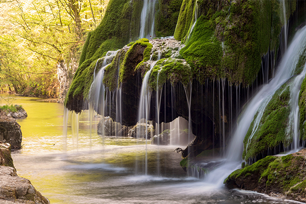 Cascade Izvorul Bigarr